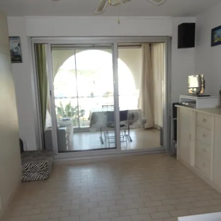 Renove Avec Loggia Vitree, Vue Marina Et Parking Securise - Fr-1-472-135 아파트
